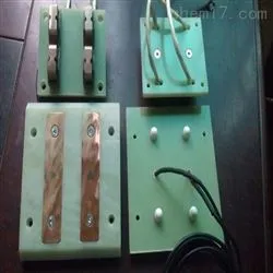 货架穿梭车自动充电装置